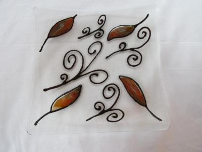 LD11011 - Blowing in the Wind - Leaf Plate