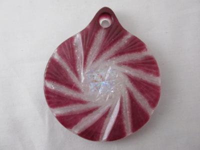 TO22123 - Cranberry Pink, Round Ornament