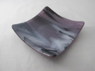 SP7032 - Dusty Lilac, Black & White Streaky Sushi Plate