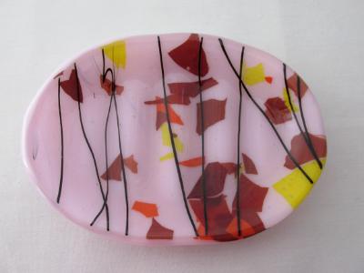 SO15037 - Pink with Autumn Collage & Black Streamer Soap Dish